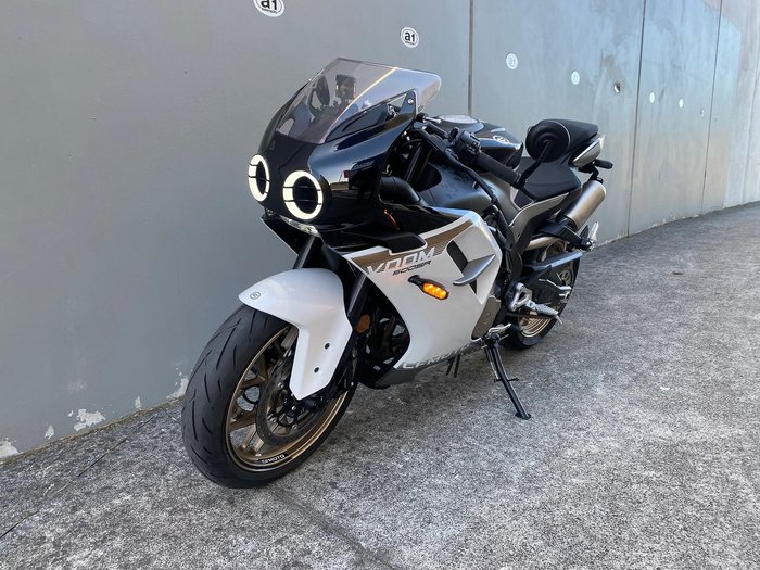 2025 CFMOTO 500 SR Voom