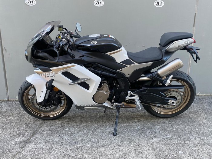 2025 CFMOTO 500 SR Voom