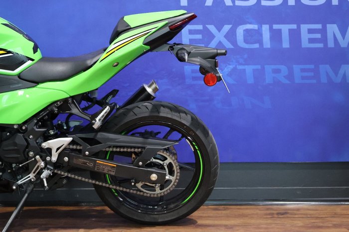 2025 Kawasaki NINJA 500 SE (LAMS) Green