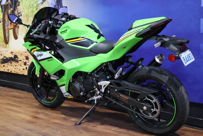 2025 Kawasaki NINJA 500 SE (LAMS) Green
