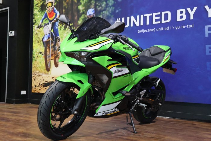 2025 Kawasaki NINJA 500 SE (LAMS) Green