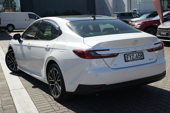2025 Toyota Camry SL