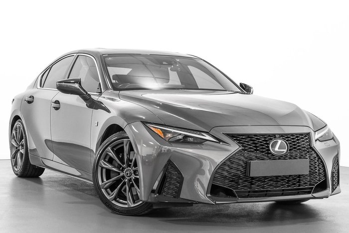 2020 Lexus IS