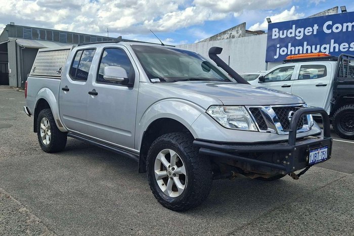 2014 Nissan Navara ST