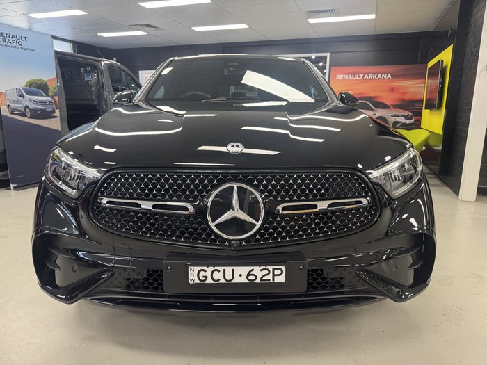 2025 Mercedes-Benz GLC-Class GLC300