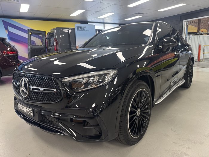 2025 Mercedes-Benz GLC-Class GLC300