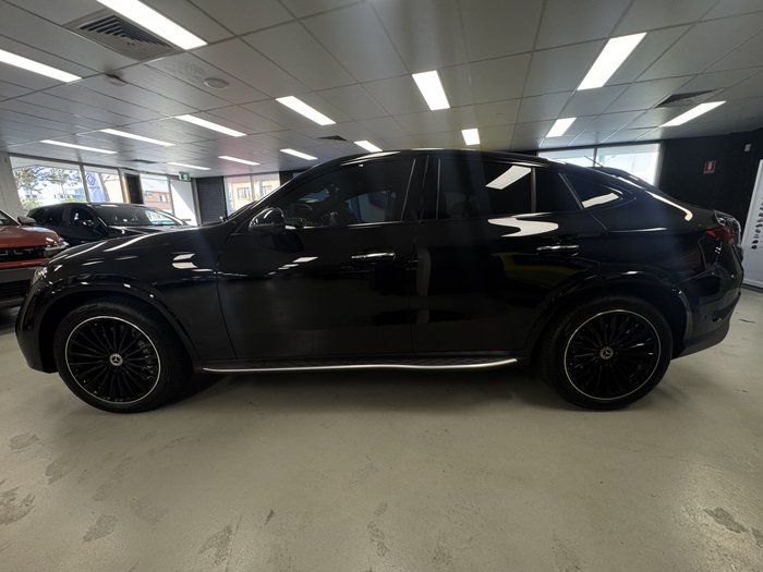 2025 Mercedes-Benz GLC-Class GLC300