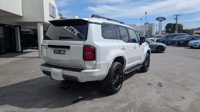 2026 Toyota Landcruiser Prado VX