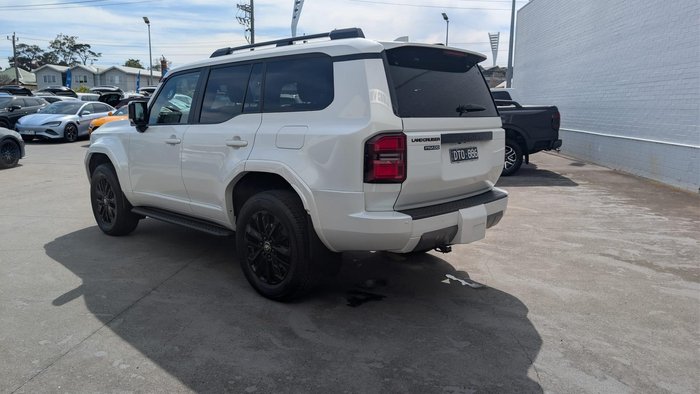 2026 Toyota Landcruiser Prado VX