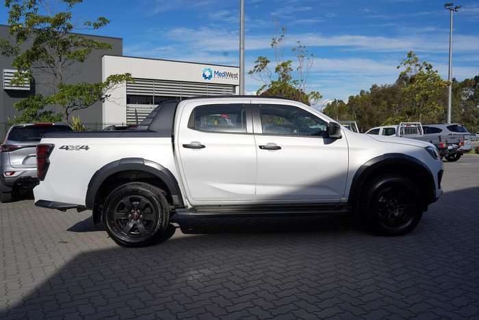 2025 Isuzu D-MAX X-TERRAIN
