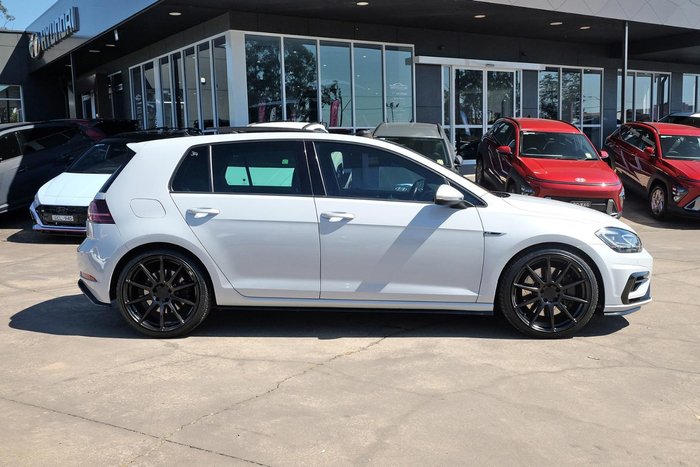 2017 Volkswagen Golf R