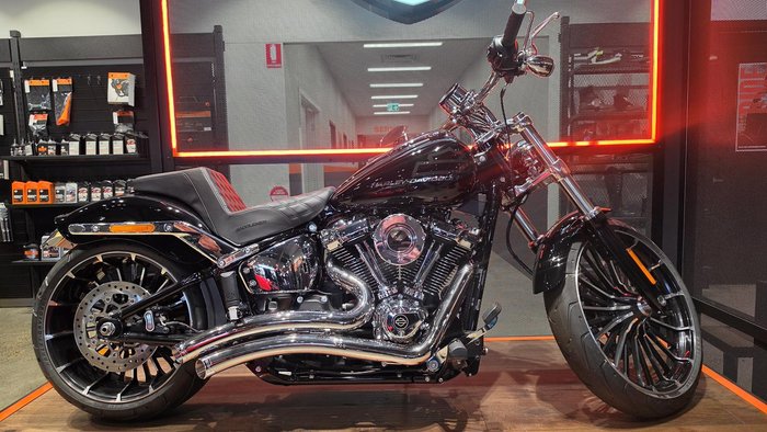 Harley-Davidson Breakout 117 (FXBR) Softail
