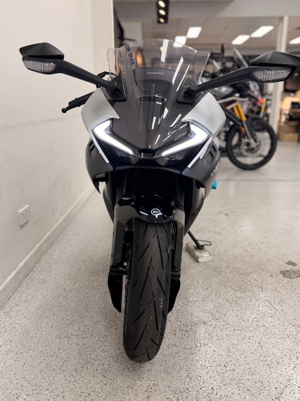 2025 CFMOTO 2025 CF Moto 675CC 675SR-R ABS Road Black