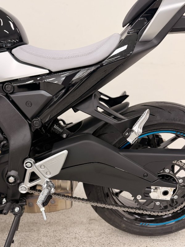 2025 CFMOTO 2025 CF Moto 675CC 675SR-R ABS Road Black