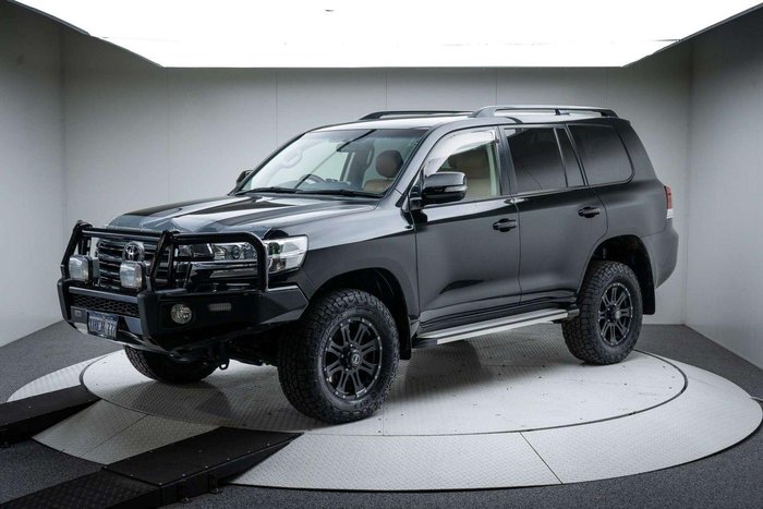 2017 Toyota Landcruiser