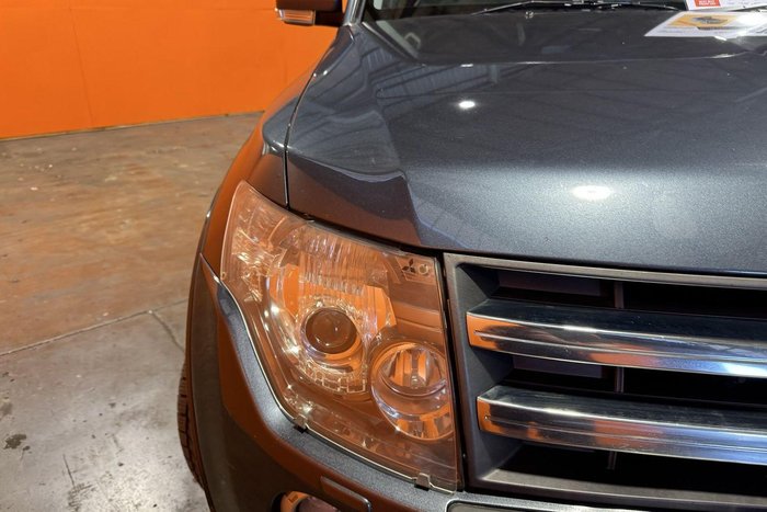 2007 Mitsubishi Pajero R