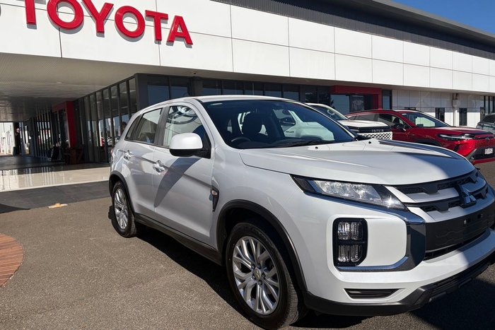 2022 Mitsubishi ASX ES