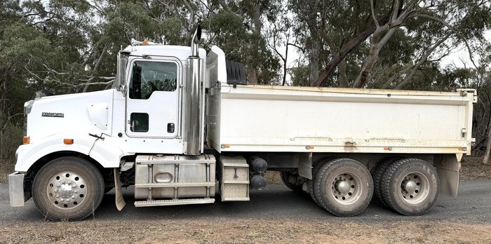 2014 Kenworth T400 Series T409SAR