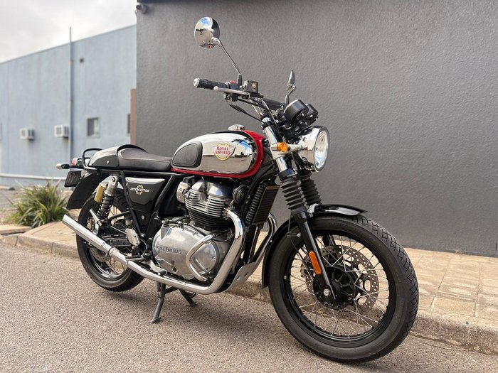 2022 Royal Enfield Interceptor 650 Chrome