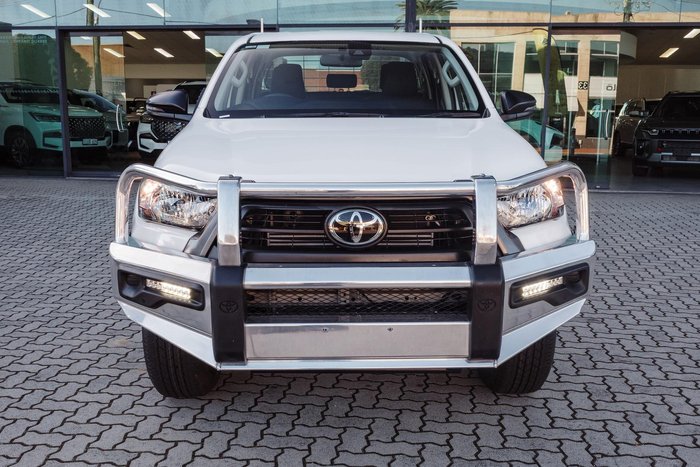 2023 Toyota Hilux SR