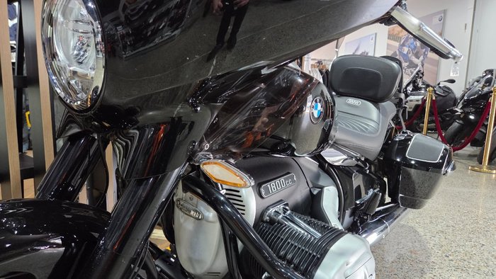 2021 BMW Motorrad R 18 Black