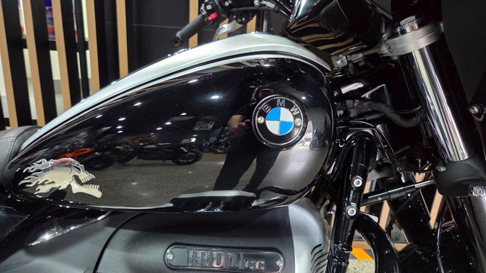 2021 BMW Motorrad R 18 Black