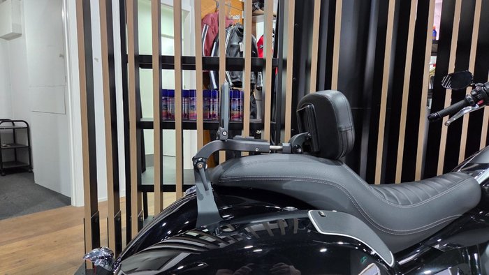 2021 BMW Motorrad R 18 Black