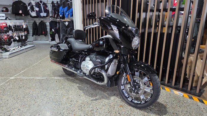 2021 BMW Motorrad R 18 Black