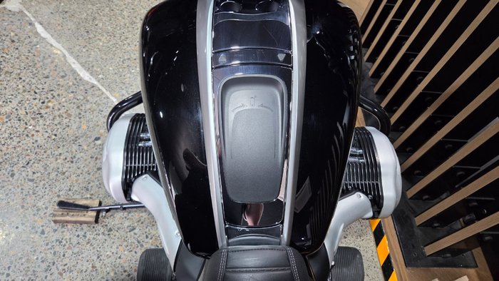 2021 BMW Motorrad R 18 Black