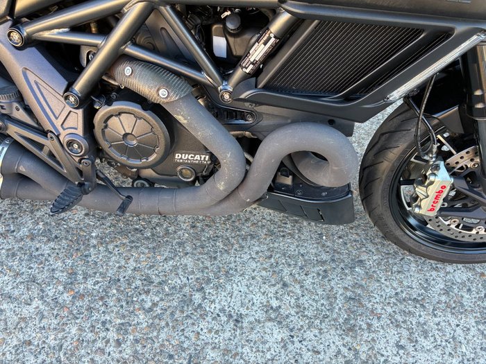 2015 Ducati DIAVEL BLACK