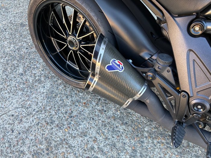 2015 Ducati DIAVEL BLACK