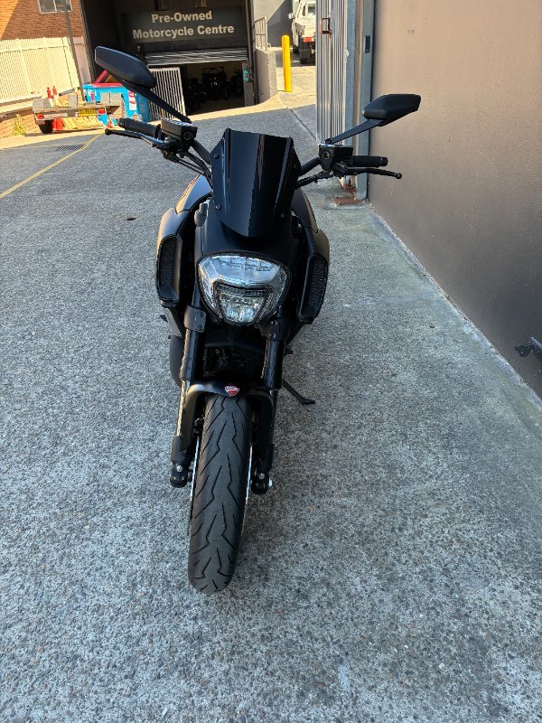 2015 Ducati DIAVEL BLACK