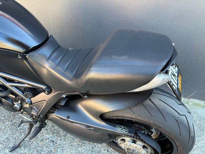 2015 Ducati DIAVEL BLACK
