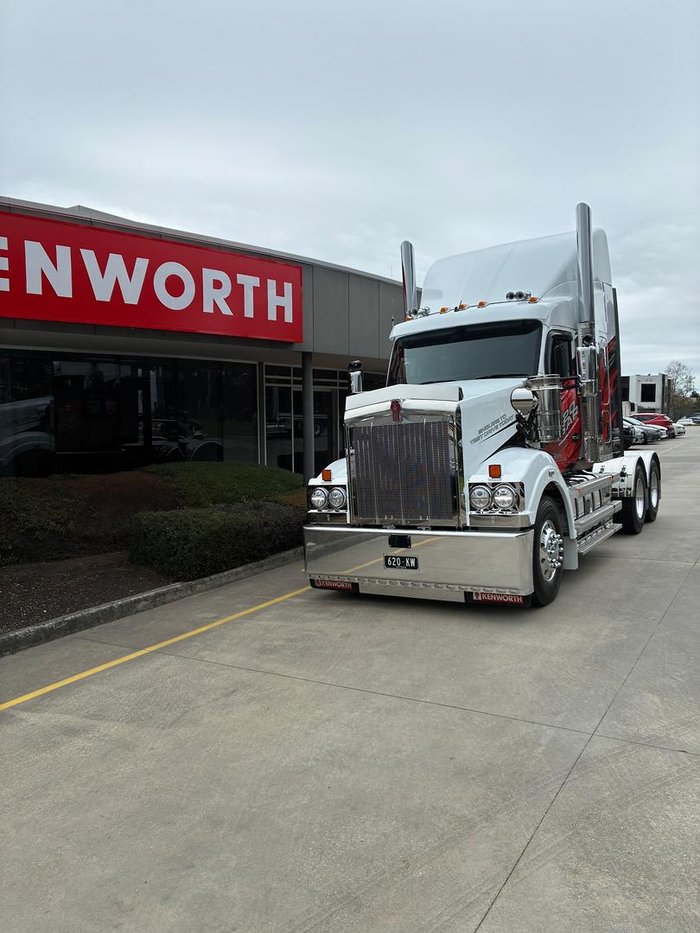 2025 Kenworth T620