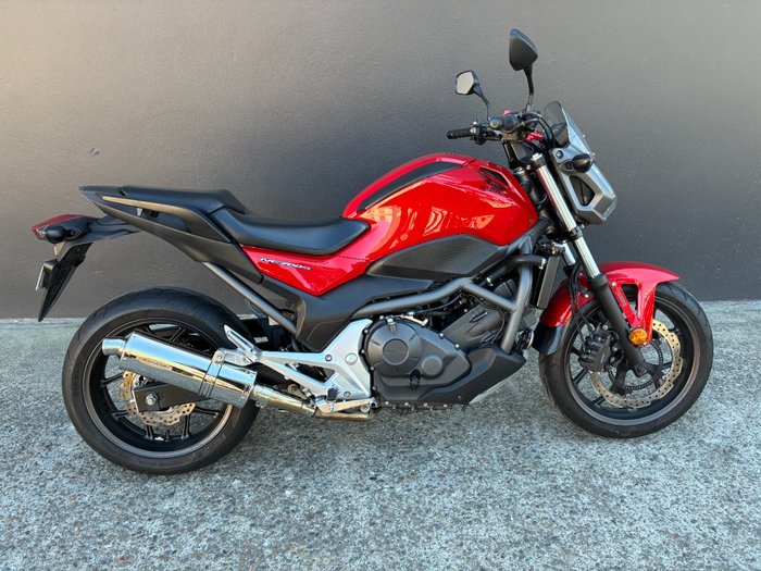 2012 Honda NC700SA RED/WHITE