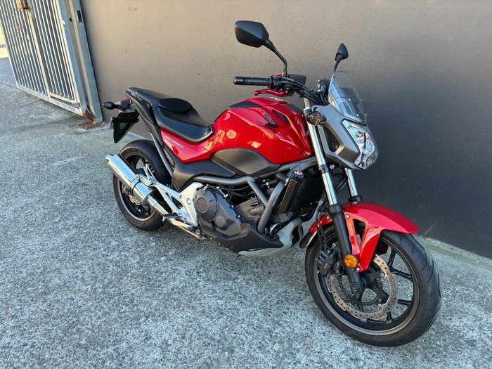 2012 Honda NC700SA RED/WHITE