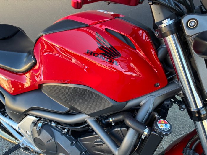 2012 Honda NC700SA RED/WHITE