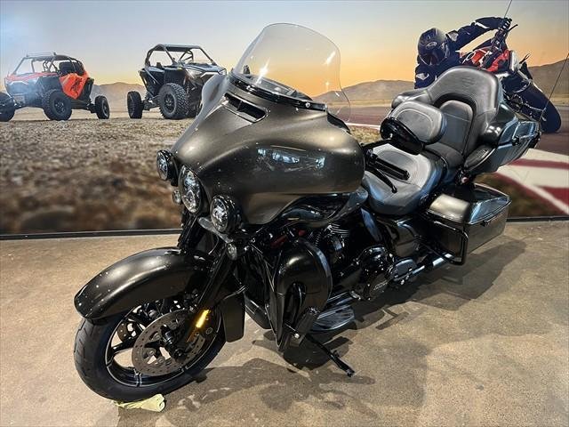 2018 Harley-Davidson CVO Limited 117 (FLHTKSE)
