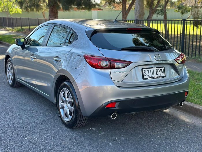 2014 Mazda 3 Neo