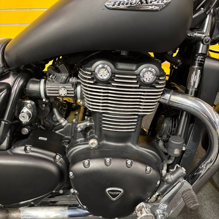 2013 Triumph THUNDERBIRD STORM Black