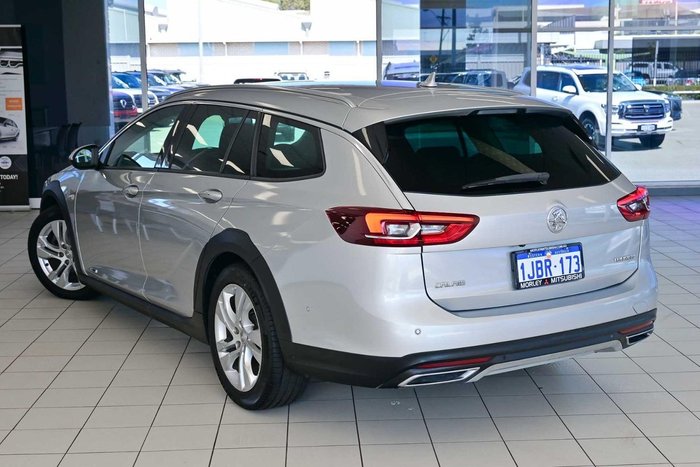 2018 Holden Calais
