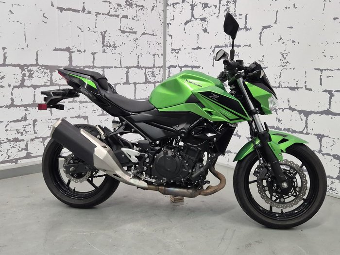 2022 Kawasaki Z400 Z 400 Green