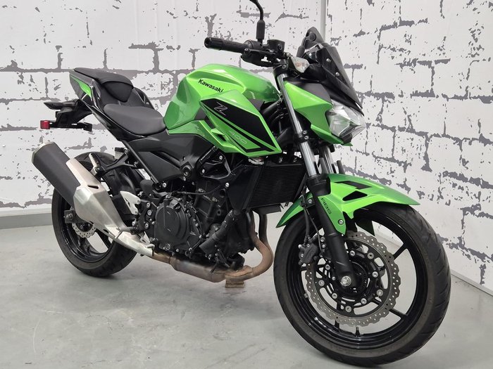 2022 Kawasaki Z400 Z 400 Green