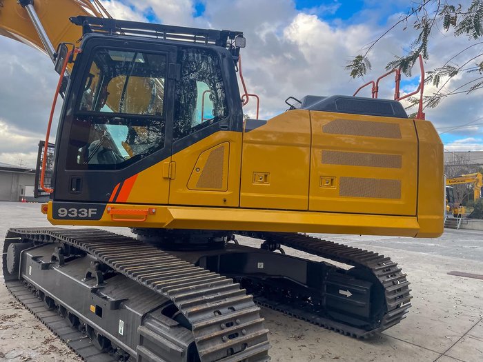 Liugong 933F Excavator