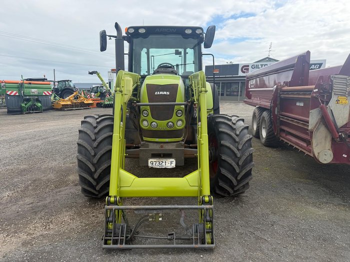 2016 CLAAS ARION 620C
