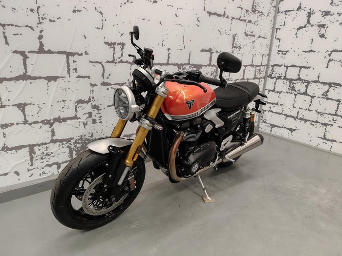 2025 Triumph Speed Twin 1200 RS Speed Twin Orange