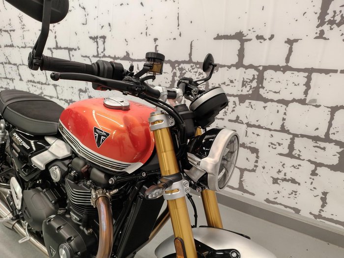 2025 Triumph Speed Twin 1200 RS Speed Twin Orange