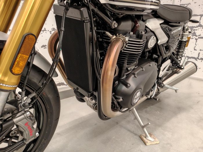 2025 Triumph Speed Twin 1200 RS Speed Twin Orange