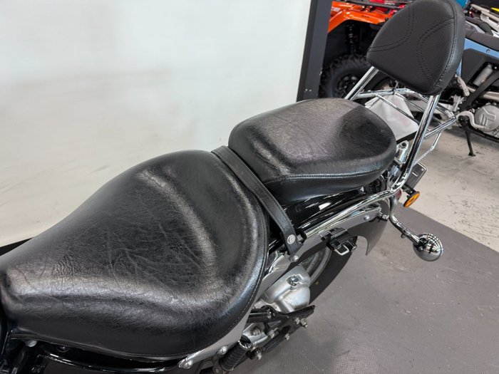 2018 Yamaha XVS650A V-STAR CLASSIC Black