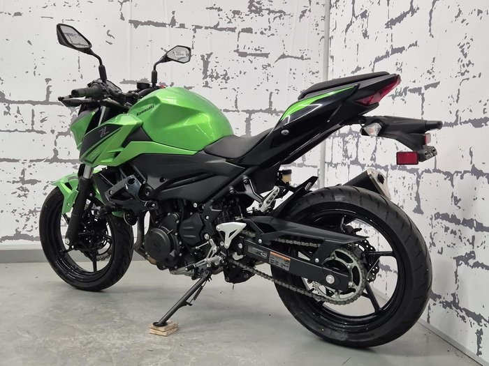2022 Kawasaki Z400 Z 400 Green